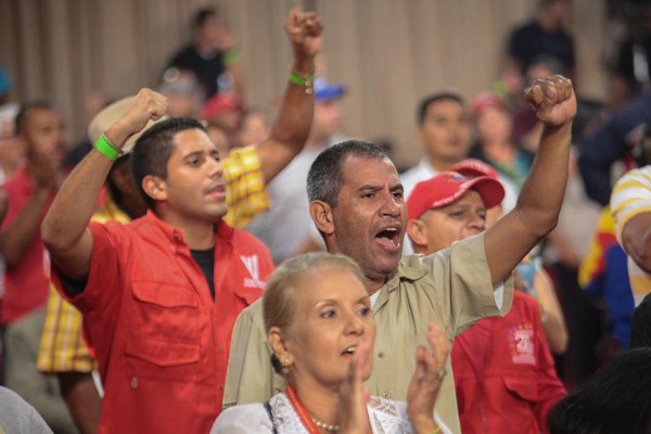Workers and PSUV members celebrate creation of Workers Bank