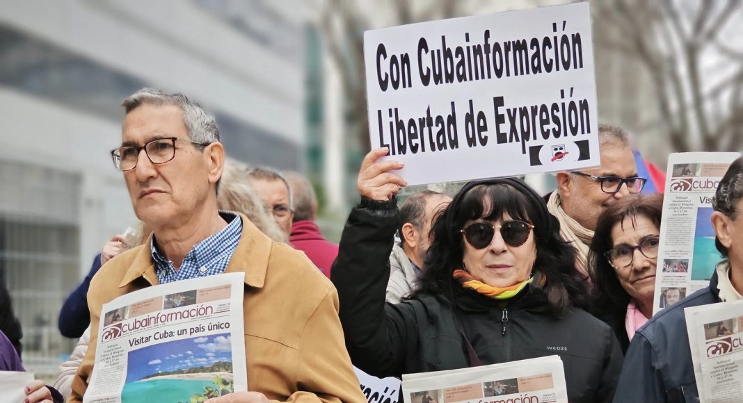 CubaInformación solidarity protest