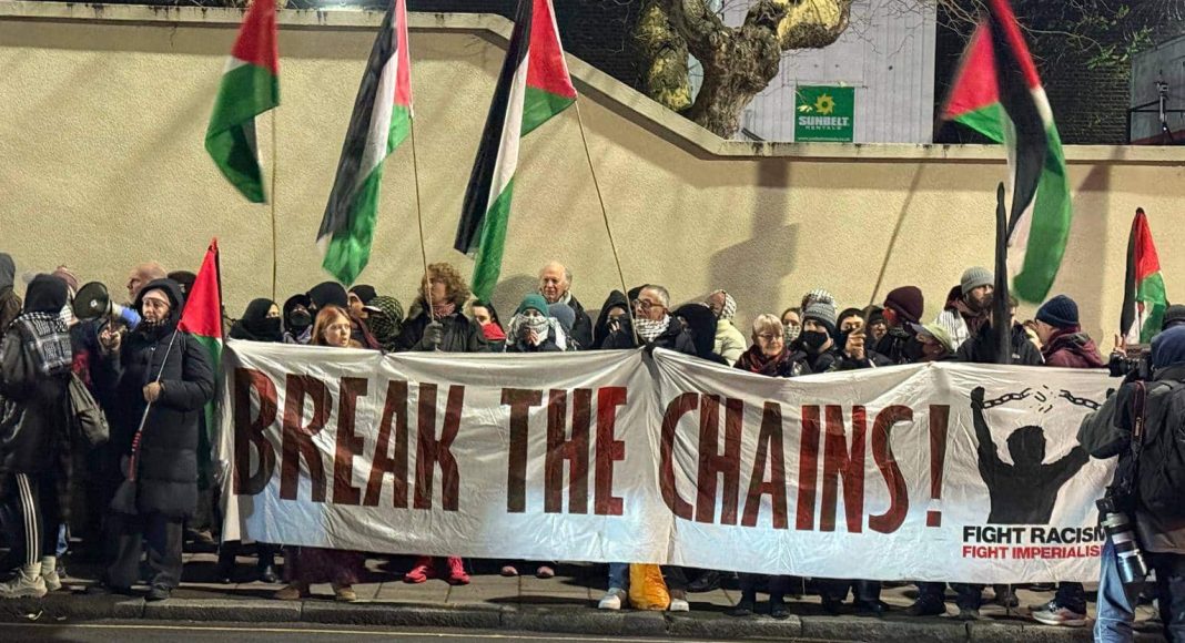 FRFI protests outside HMP Pentonville, North London on 31 December 2025 in solidarity with Kamran Ahmed (photo: FRFI)