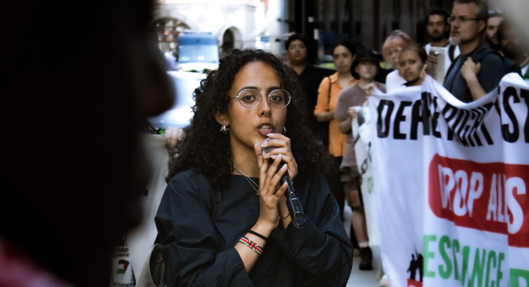 Sarah addresses the picket at the Old Bailey on the first day of her trial, 22 June (photo: FRFI)
